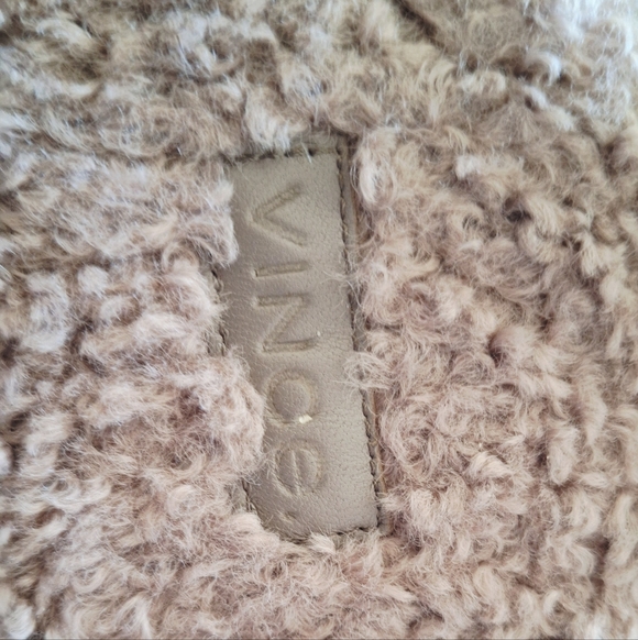 VINCE Faux Shearling Fur Slipper Slides Womens In Toupe EU 40 US 10 Org $150 - Picture 8 of 8
